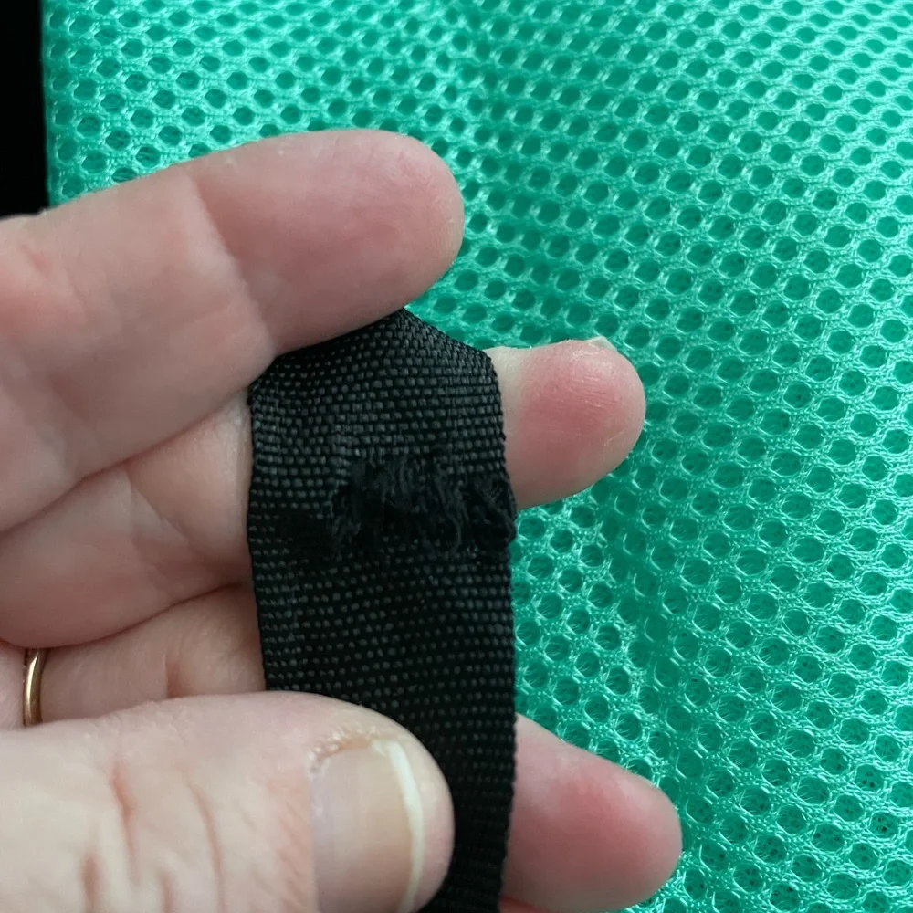 AWoof adjustable cat grooming bag